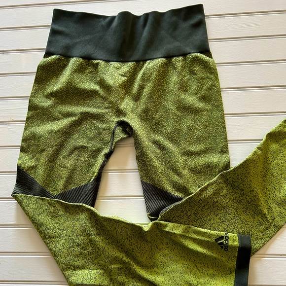 ADIDAS womens medium seamless leggings - Picture 2 of 7